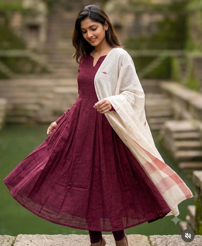 Maroon slub cotton with handloom duppata set